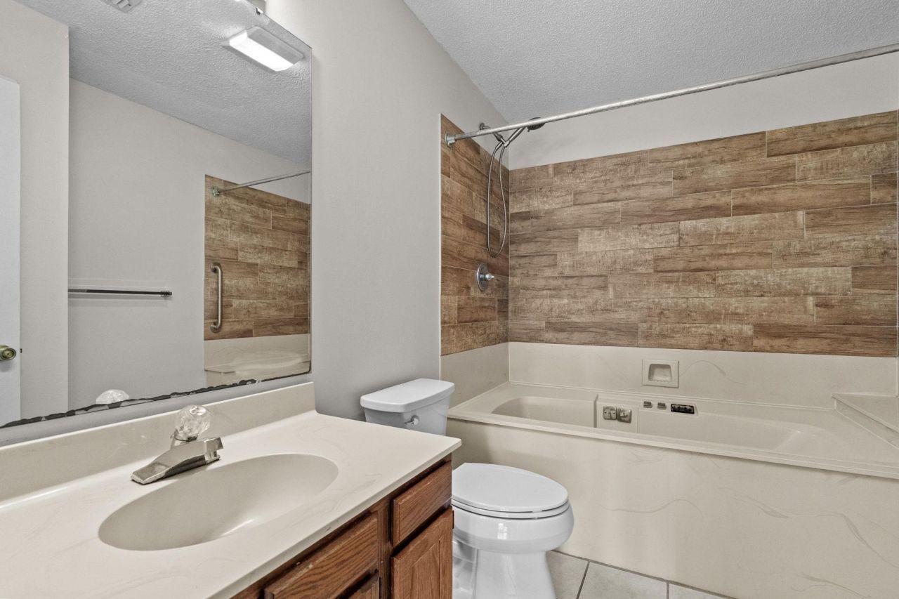 1841 Fairway Ridge Photo 27