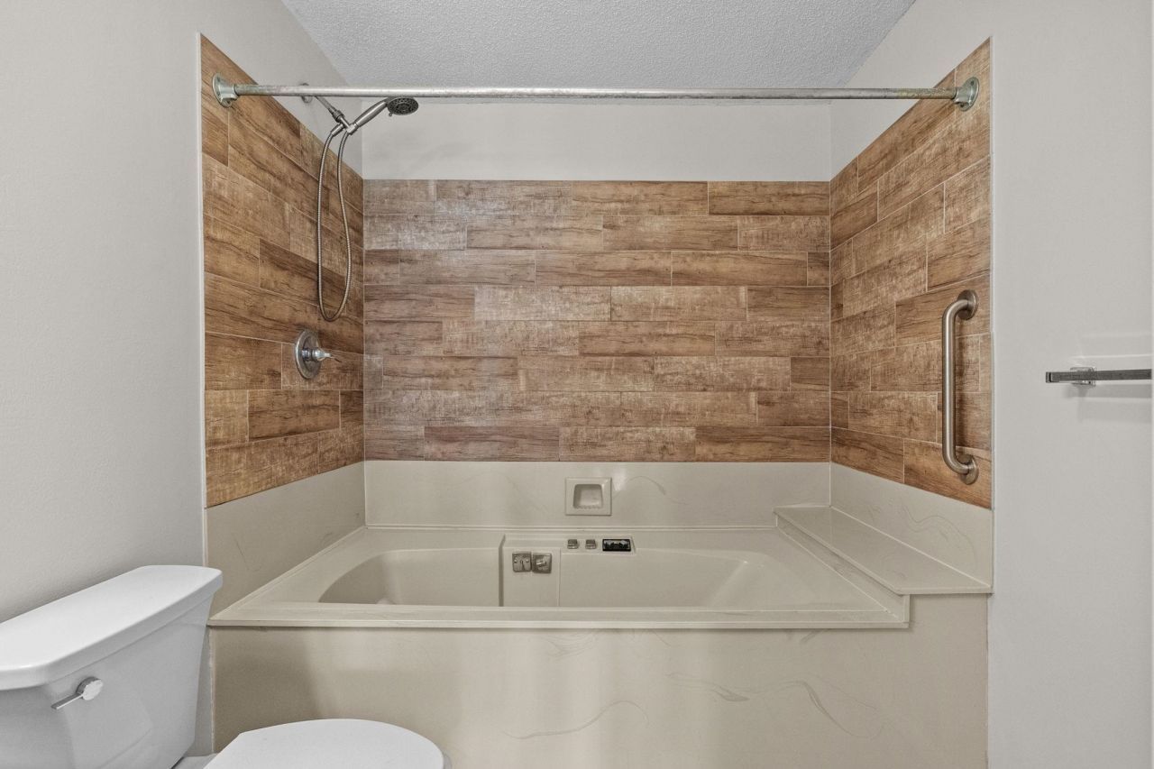 1841 Fairway Ridge Photo 28