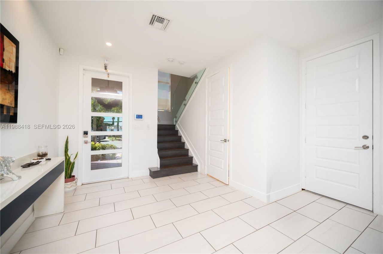 15785 NW 91st Ct , Miami Lakes, FL 33018 Photo