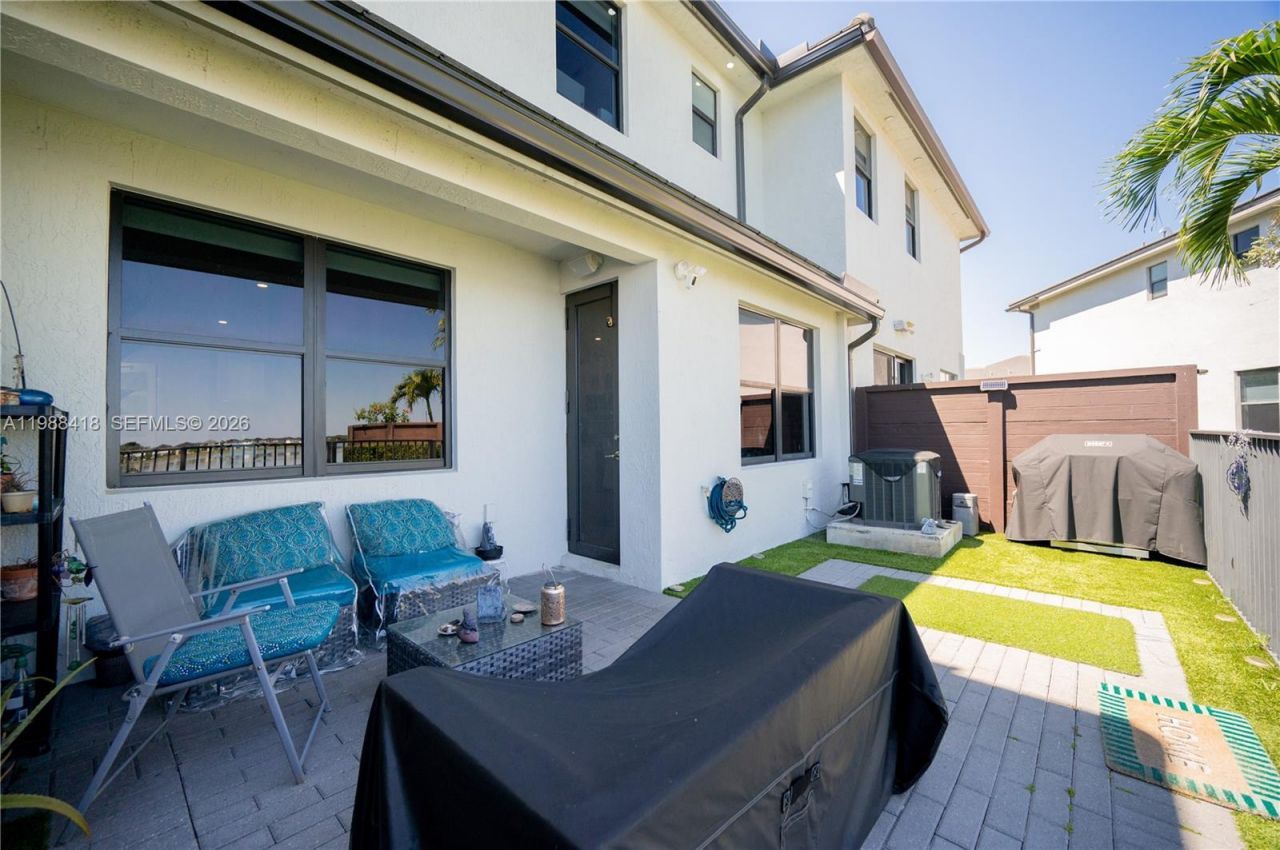 15785 NW 91st Ct , Miami Lakes, FL 33018 Photo