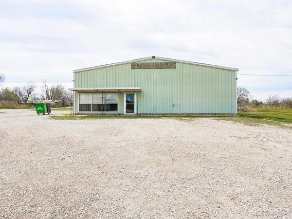 1502 N 5th Street, Perry, OK 73077