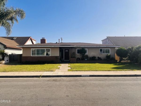 1220 W Robert Avenue, Oxnard, CA 93030
