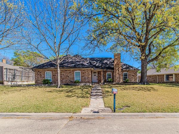 903 Village Green Drive, Rockwall, TX 75087
