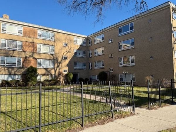 6103 N Seeley Avenue , Unit 4, Chicago, IL 60659
