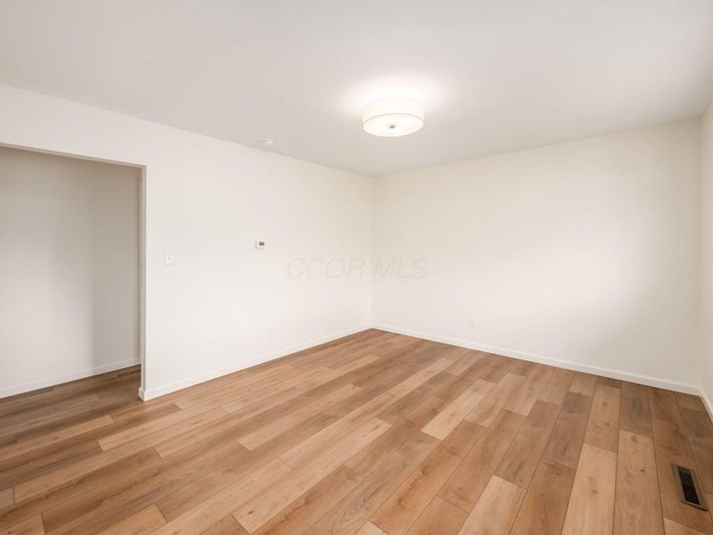 3608 Clearwater Drive, Columbus, OH 43232 Photo 4