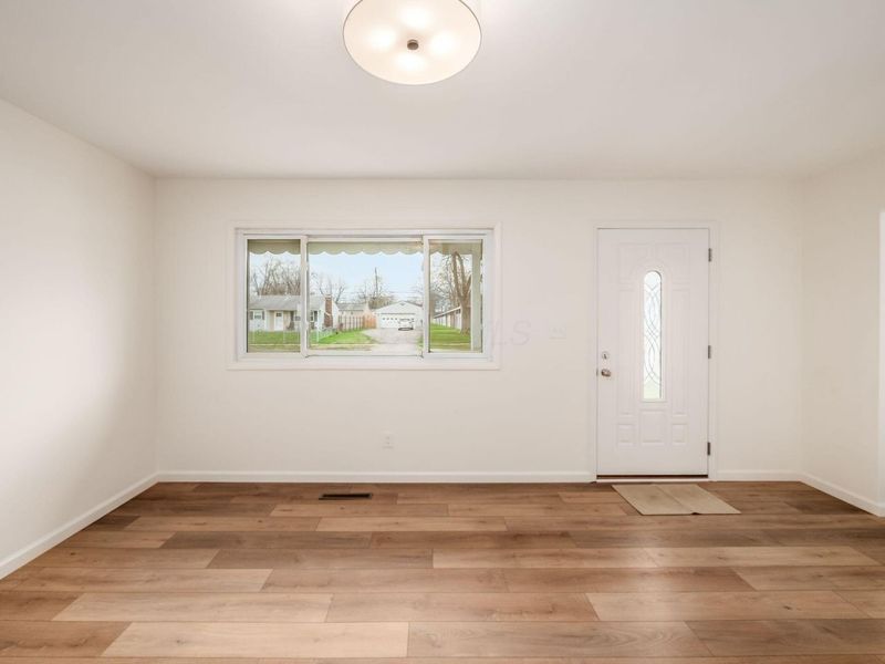 3608 Clearwater Drive, Columbus, OH 43232 Photo 6