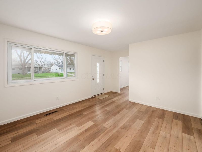 3608 Clearwater Drive, Columbus, OH 43232 Photo 7