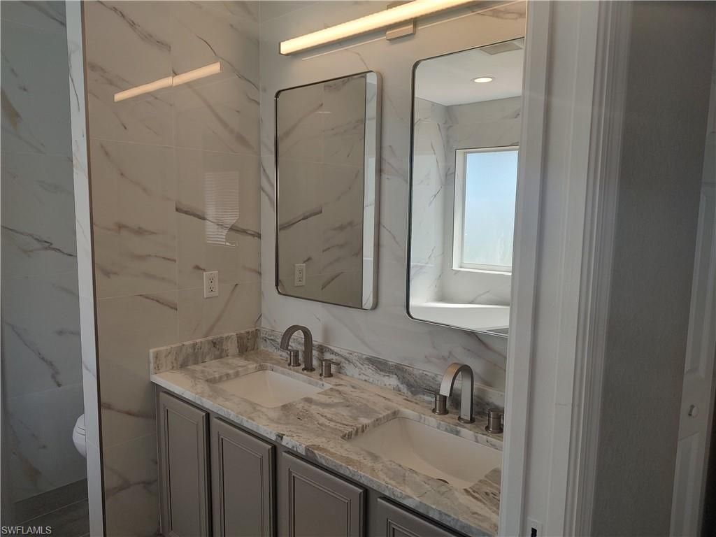 2434 Laurentina Ln , Cape Coral, FL 33909 Photo