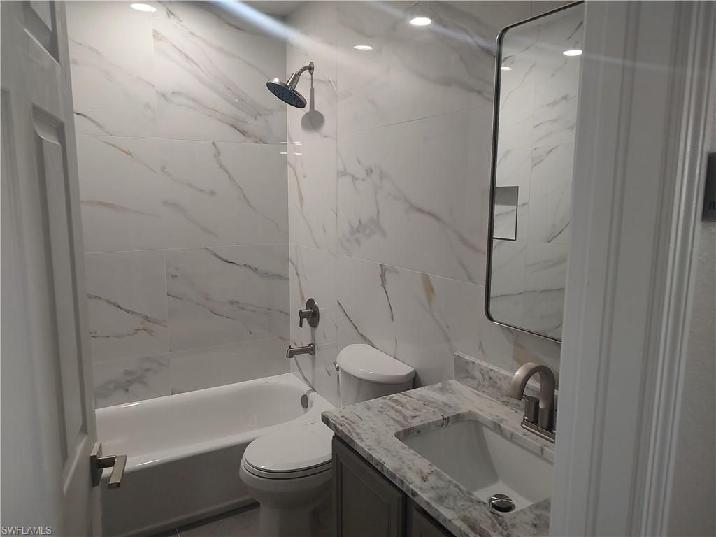 2434 Laurentina Ln , Cape Coral, FL 33909 Photo