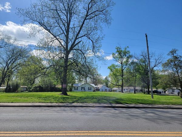 103 Main St W, Wartrace, TN 37183