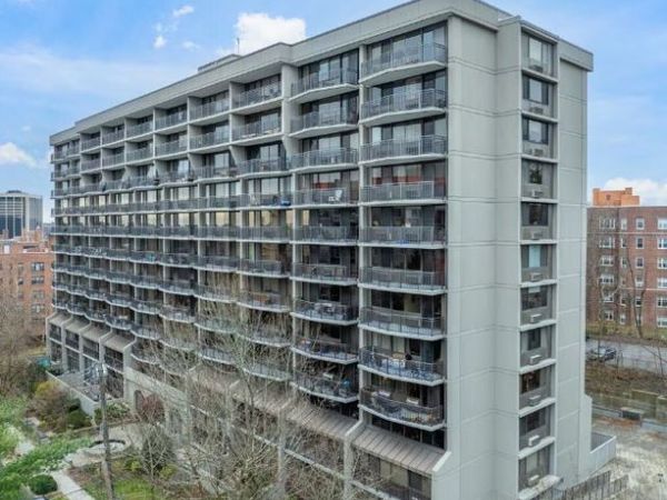 15 Stewart Place, White Plains, NY 10603