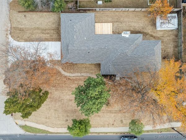 3637 S Lewis Avenue , Tulsa, OK 74105