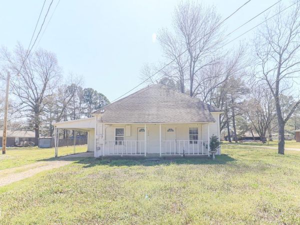 300 E Matthews Street, Brookland, AR 72417
