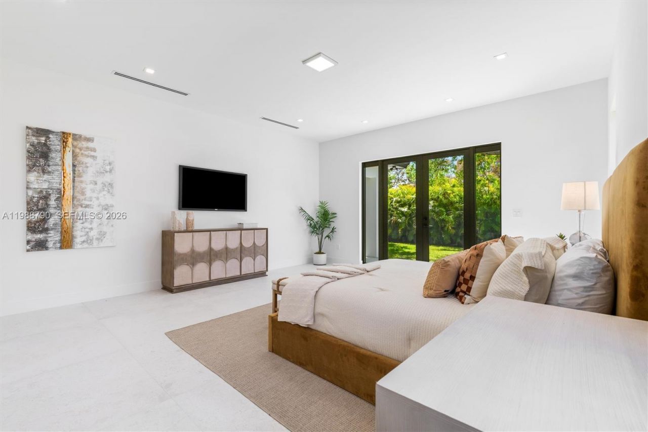 8230 SW 193rd Terrace , Cutler Bay, FL 33157 Photo