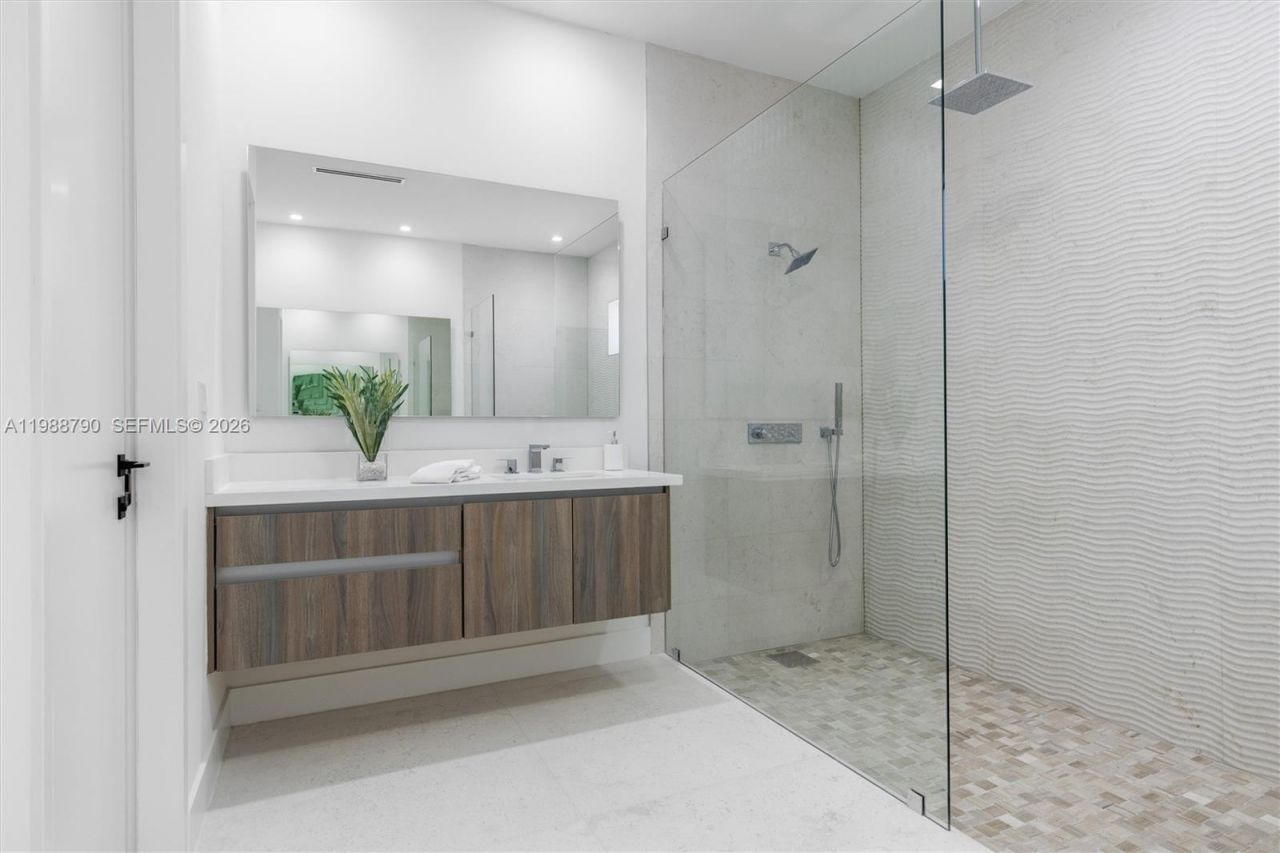 8230 SW 193rd Terrace , Cutler Bay, FL 33157 Photo