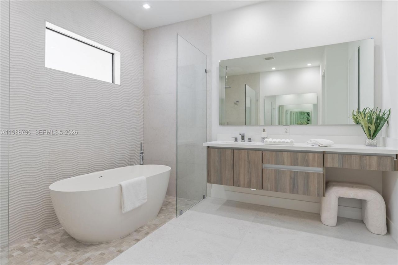 8230 SW 193rd Terrace , Cutler Bay, FL 33157 Photo