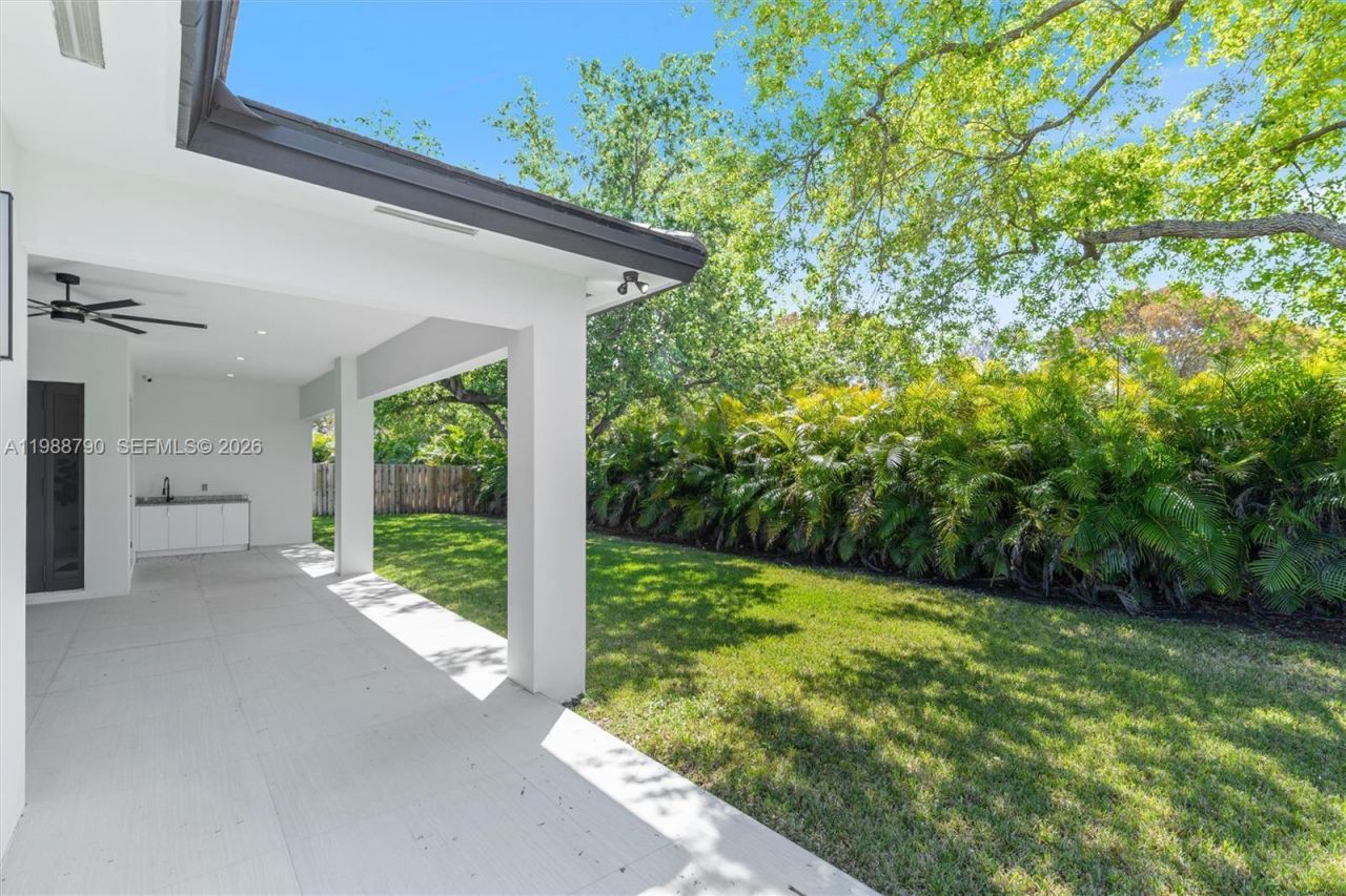 8230 SW 193rd Terrace , Cutler Bay, FL 33157 Photo