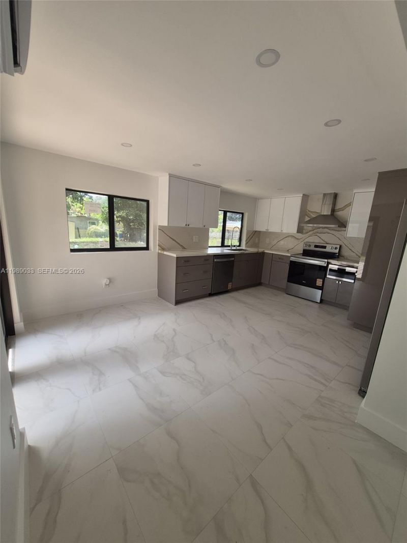 270 NW 147th St, Unit 270, Miami, FL 33168 Photo