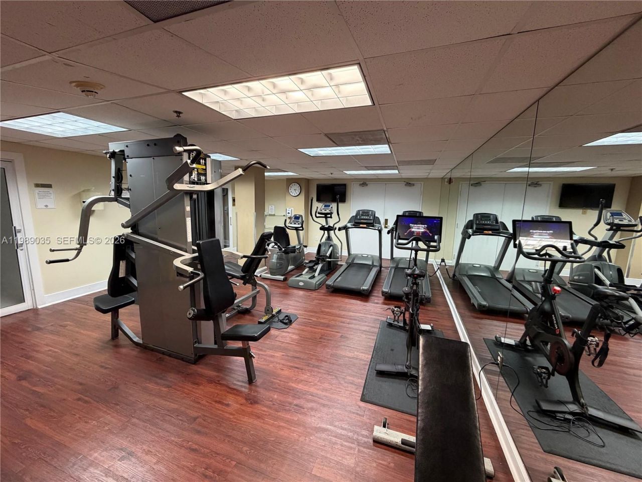 2951 S Bayshore Dr, Unit 417, Miami, FL 33133 Photo