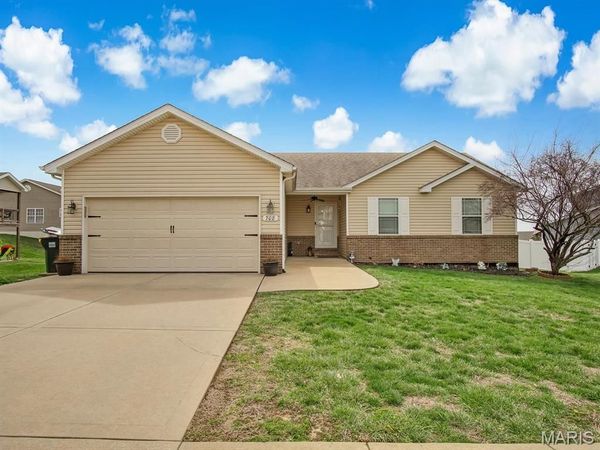 708 Ward , Waterloo, IL 62298