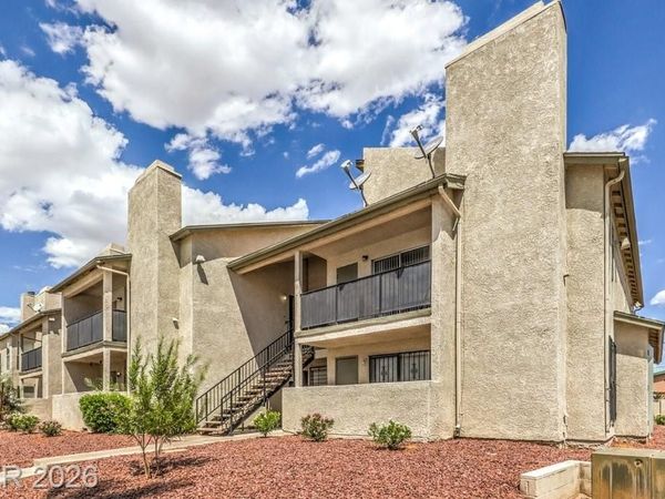 2981 Country Manor Lane , Unit 122, Las Vegas, NV 89115