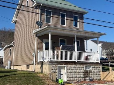 917 E WICONISCO AVENUE, TOWER CITY, PA 17980