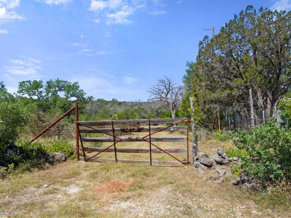 23601 Old Ferry RD, Unit 10, Spicewood, TX 78669