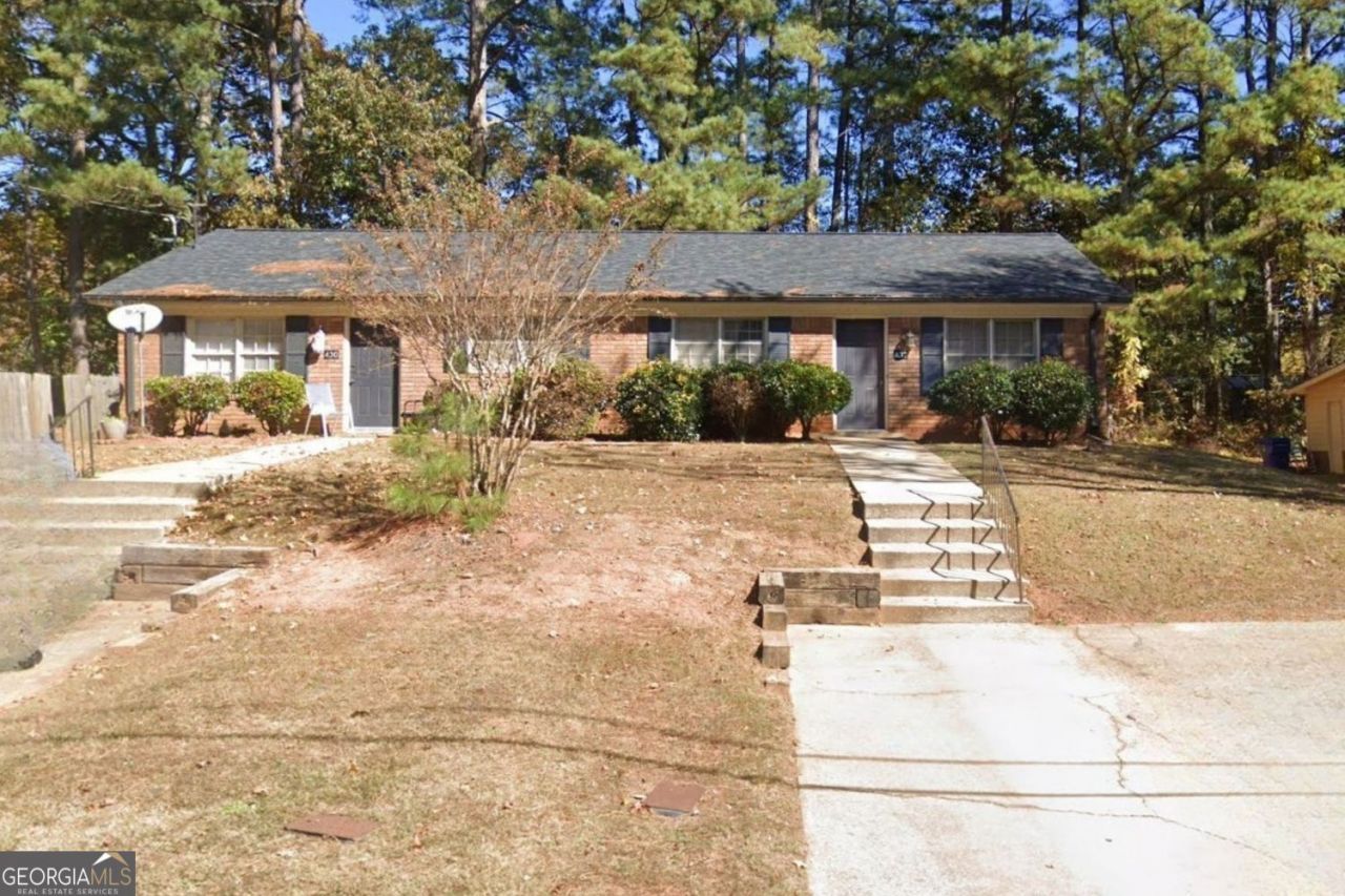 432 Charleston Lane, Lawrenceville, GA 30046 Main Photo