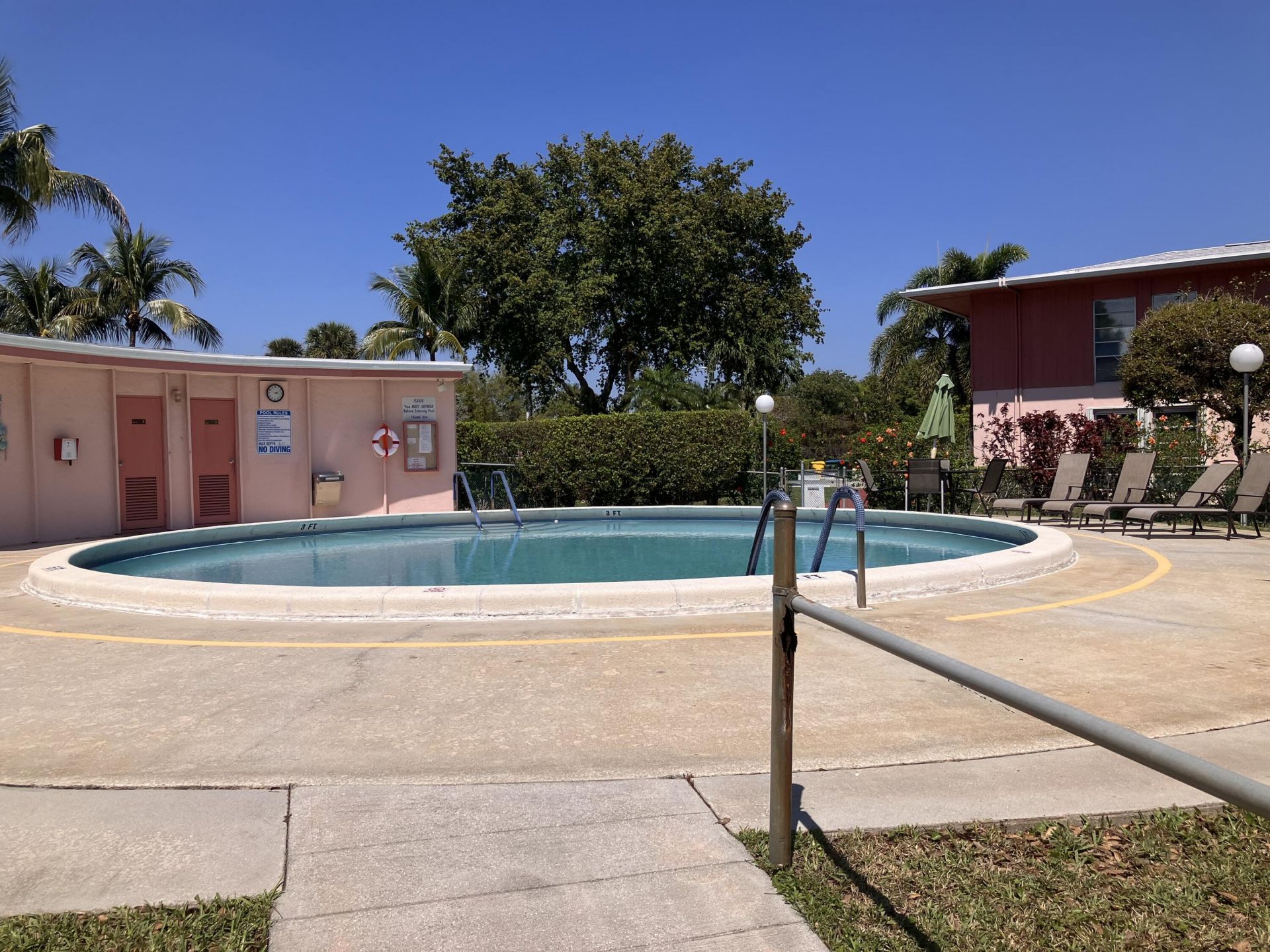 17 Golfs Edge, Unit D, West Palm Beach, FL 33417 Photo
