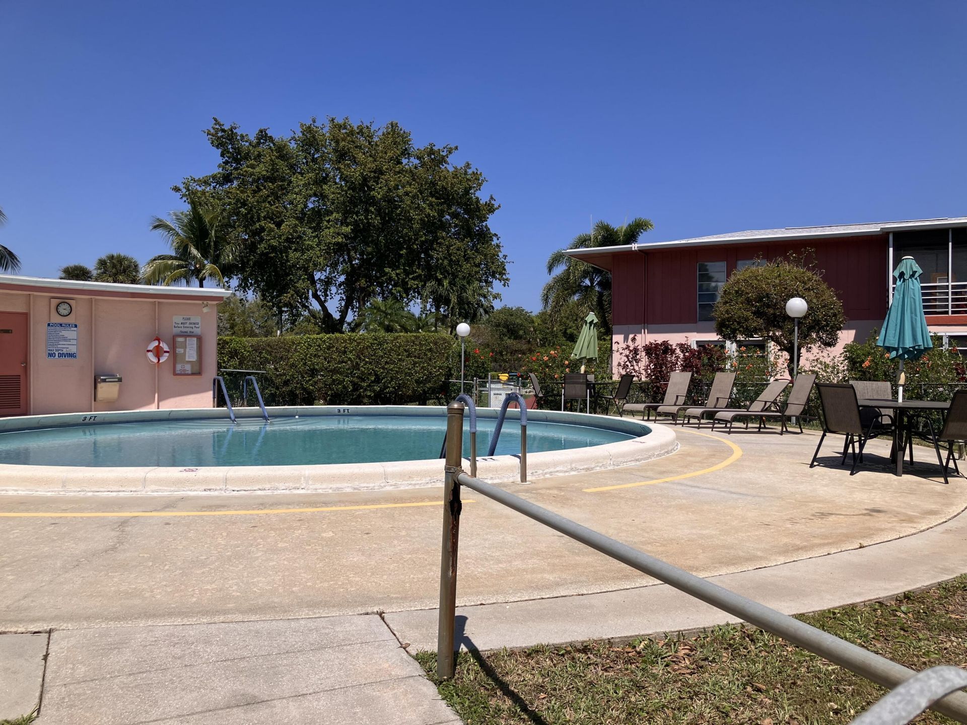 17 Golfs Edge, Unit D, West Palm Beach, FL 33417 Photo