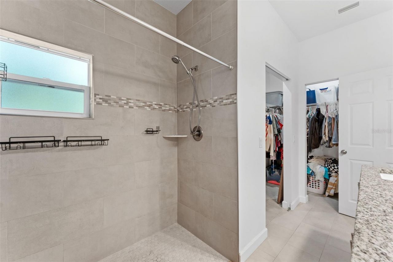 637 Holmes Avenue , Daytona Beach, FL 32114 Photo