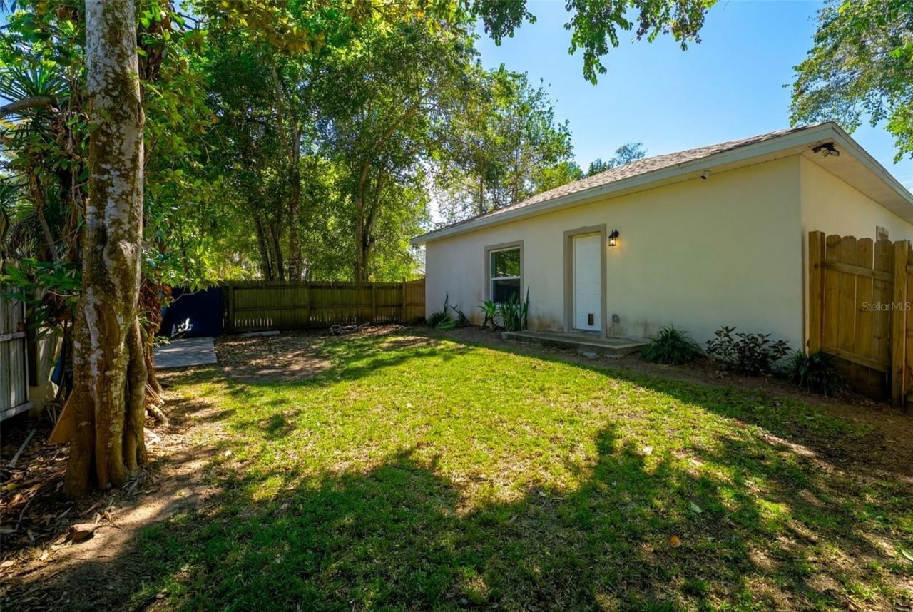 637 Holmes Avenue , Daytona Beach, FL 32114 Photo