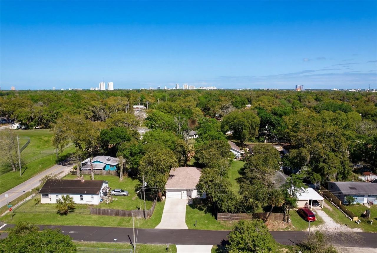 637 Holmes Avenue , Daytona Beach, FL 32114 Photo