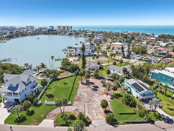 15825 REDINGTON DRIVE , REDINGTON BEACH, FL 33708