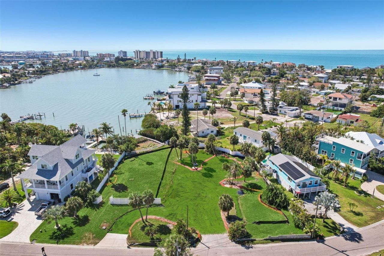 15825 Redington Drive , Redington Beach, FL 33708 Photo