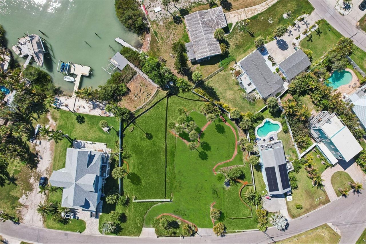 15825 Redington Drive , Redington Beach, FL 33708 Photo