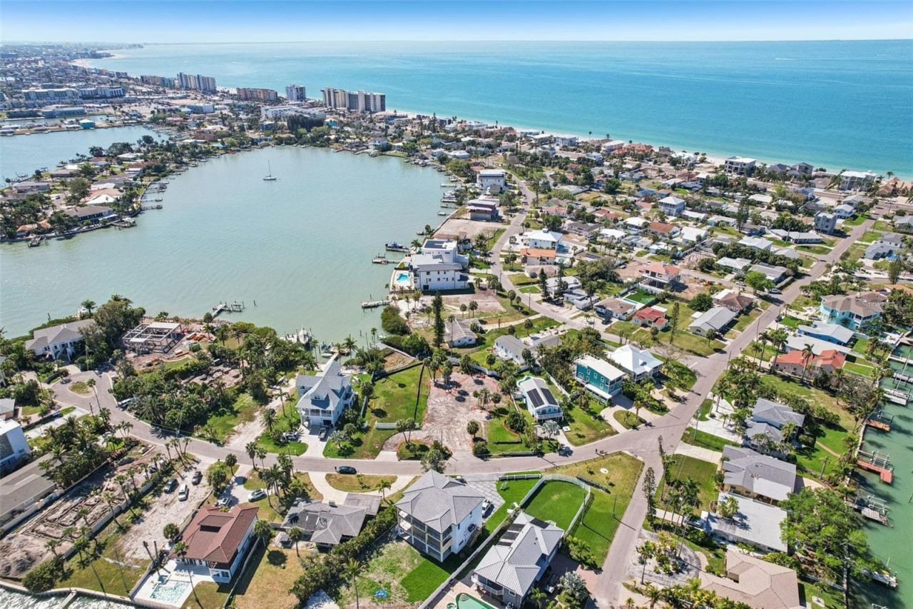 15825 Redington Drive , Redington Beach, FL 33708 Photo