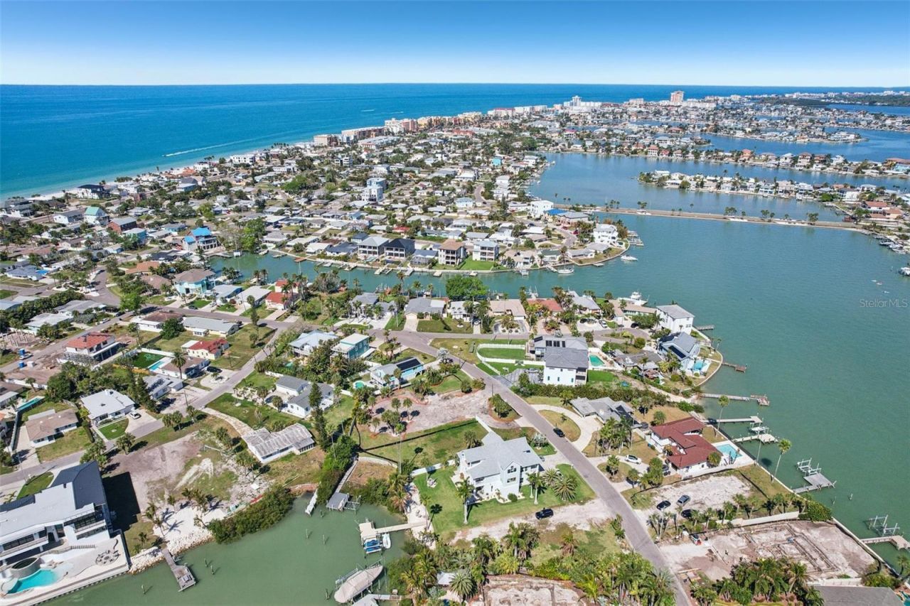 15825 Redington Drive , Redington Beach, FL 33708 Photo