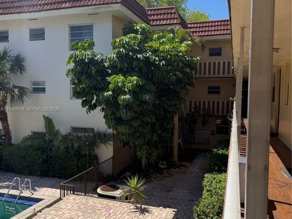 13655 NE 10th Ave, Unit 208, North Miami, FL 33161