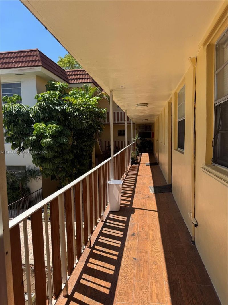 13655 NE 10th Ave , Unit 208, North Miami, FL 33161 Photo