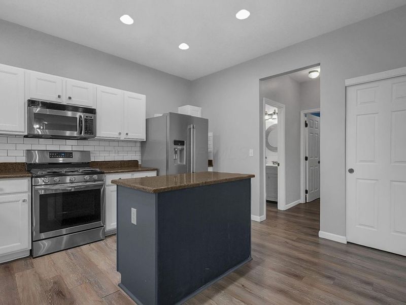 3253 Guffey Drive, Grove City, OH 43123 Photo 13