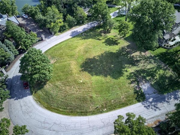 10006 NW 75th Street, Weatherby Lake, MO 64152