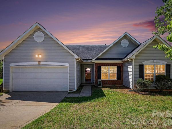 4011 Lakota Court , Charlotte, NC 28269