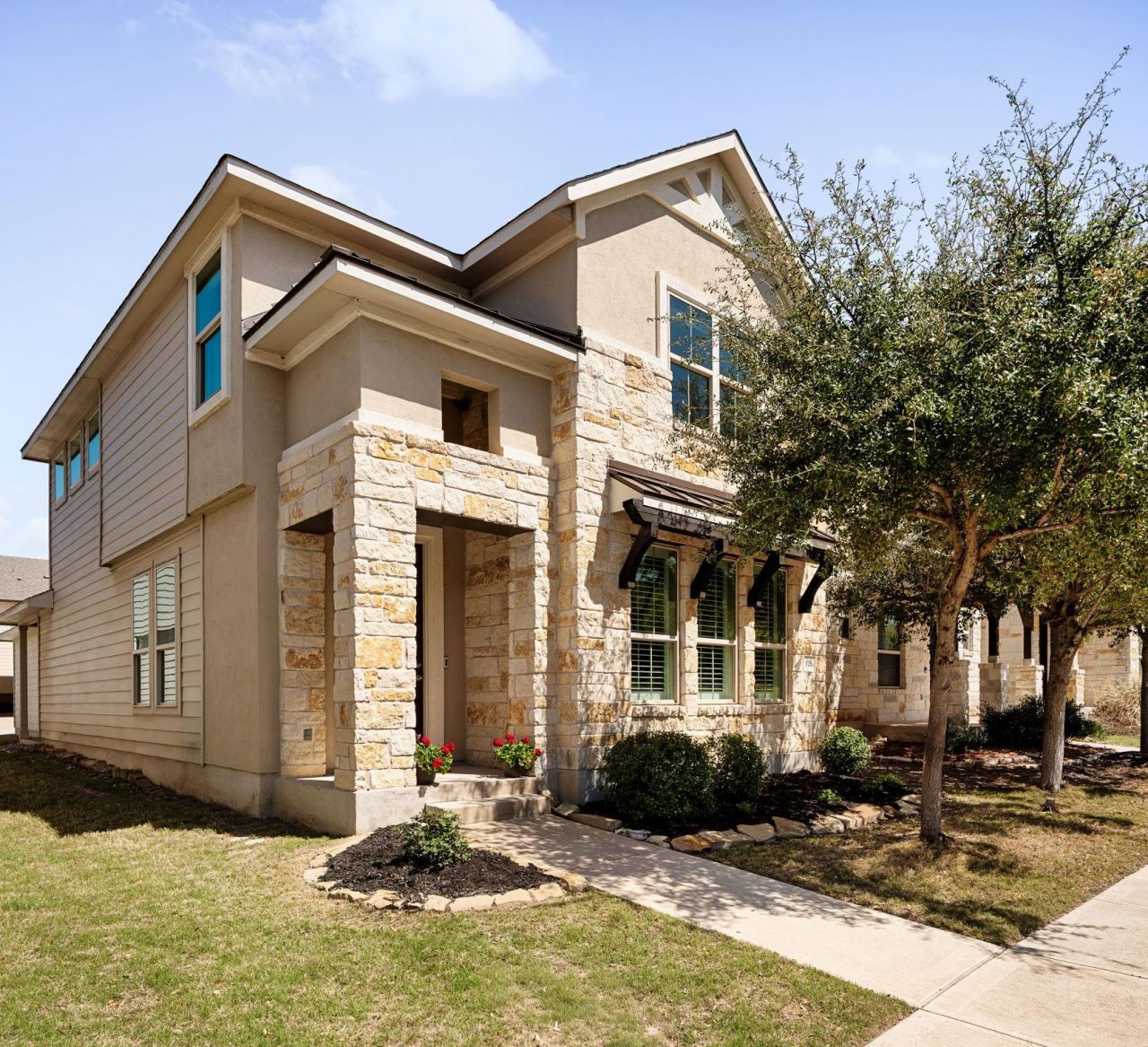 126 Buckthorn Dr, Dripping Springs, TX 78620 Main Photo