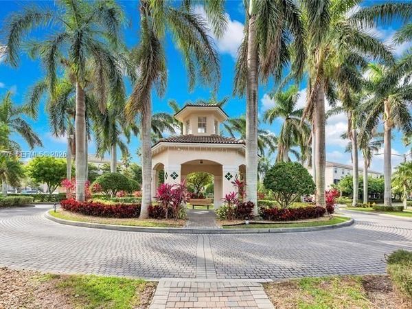 5725 NW 114th Path, Unit 106, Doral, FL 33178
