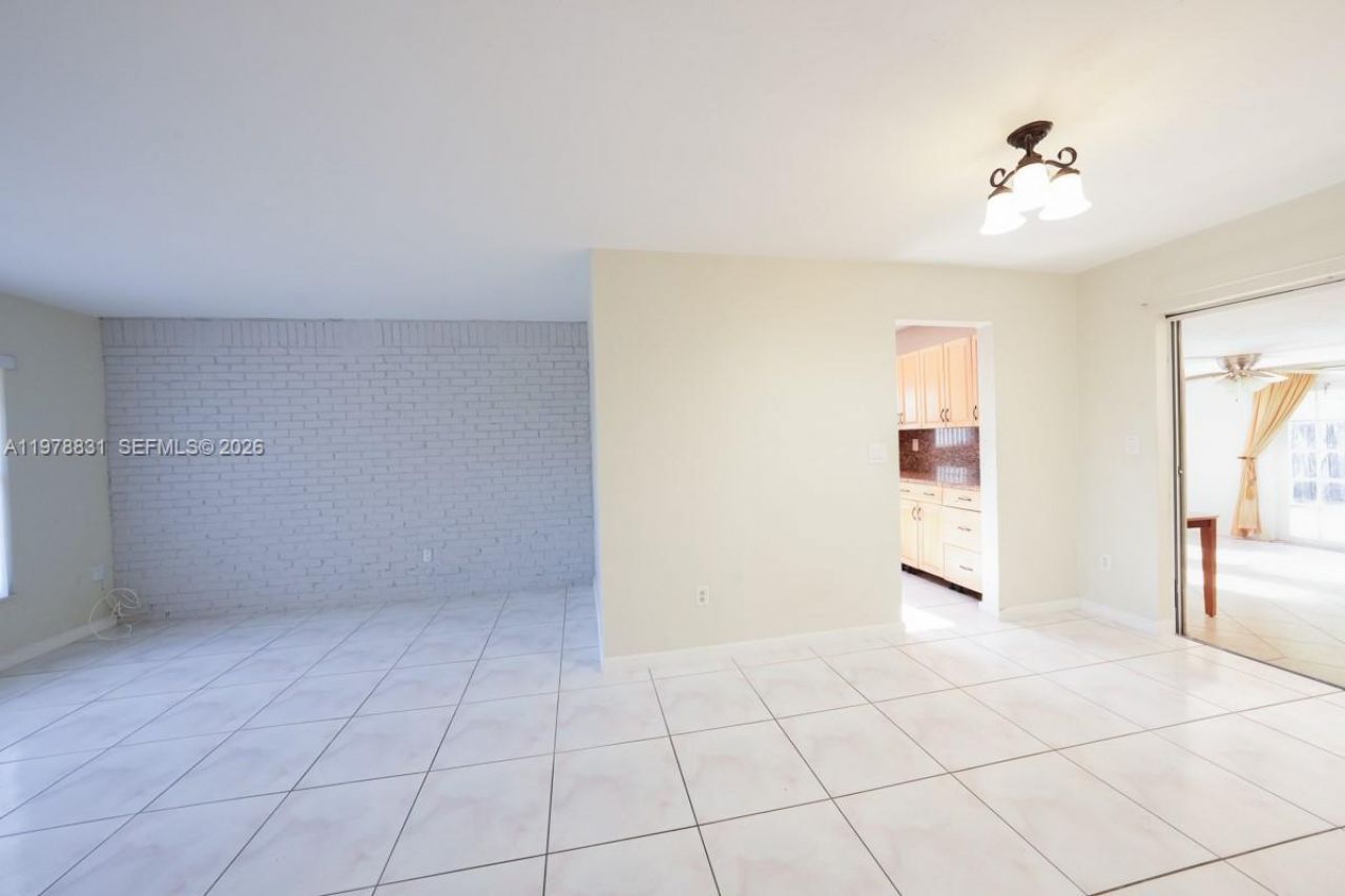 5511 NW 180th Ter , Miami Gardens, FL 33055 Photo