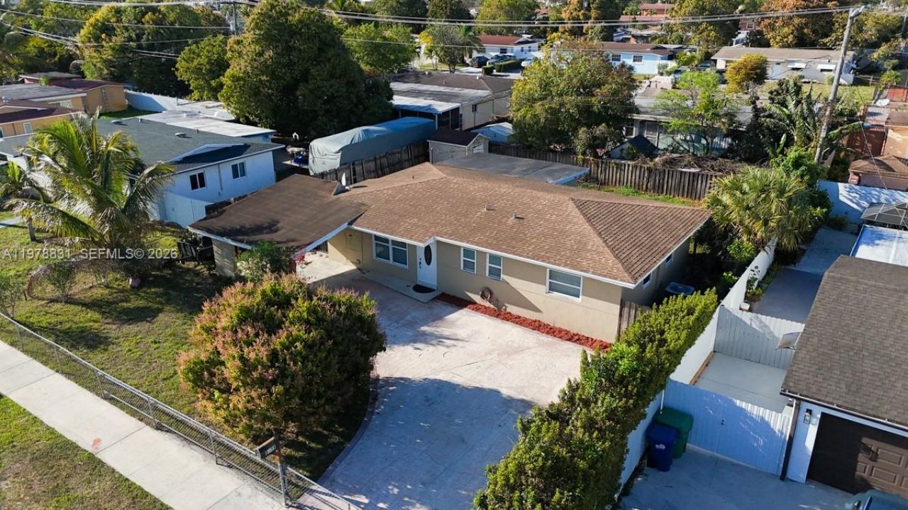 5511 NW 180th Ter , Miami Gardens, FL 33055 Photo