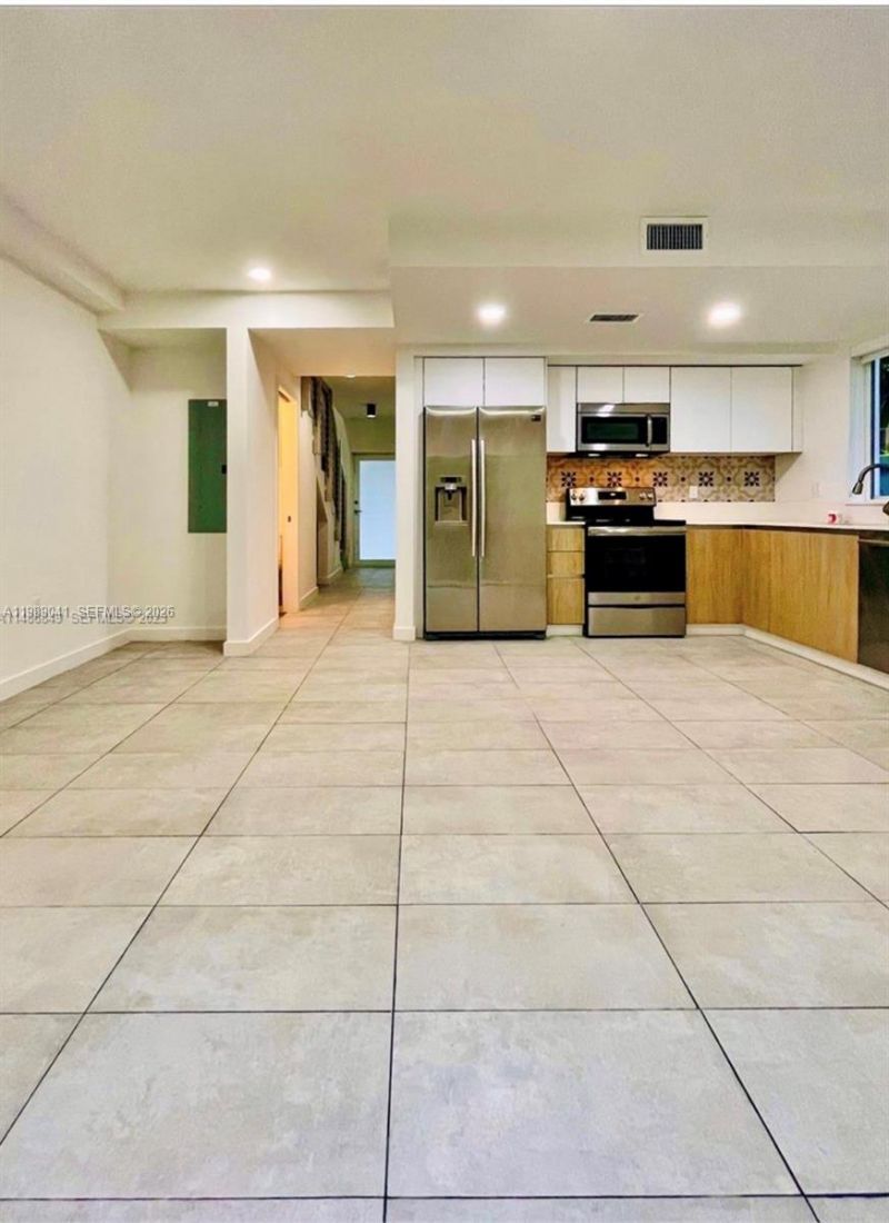 315 NW 34th Ave, Unit 315, Miami, FL 33125 Photo