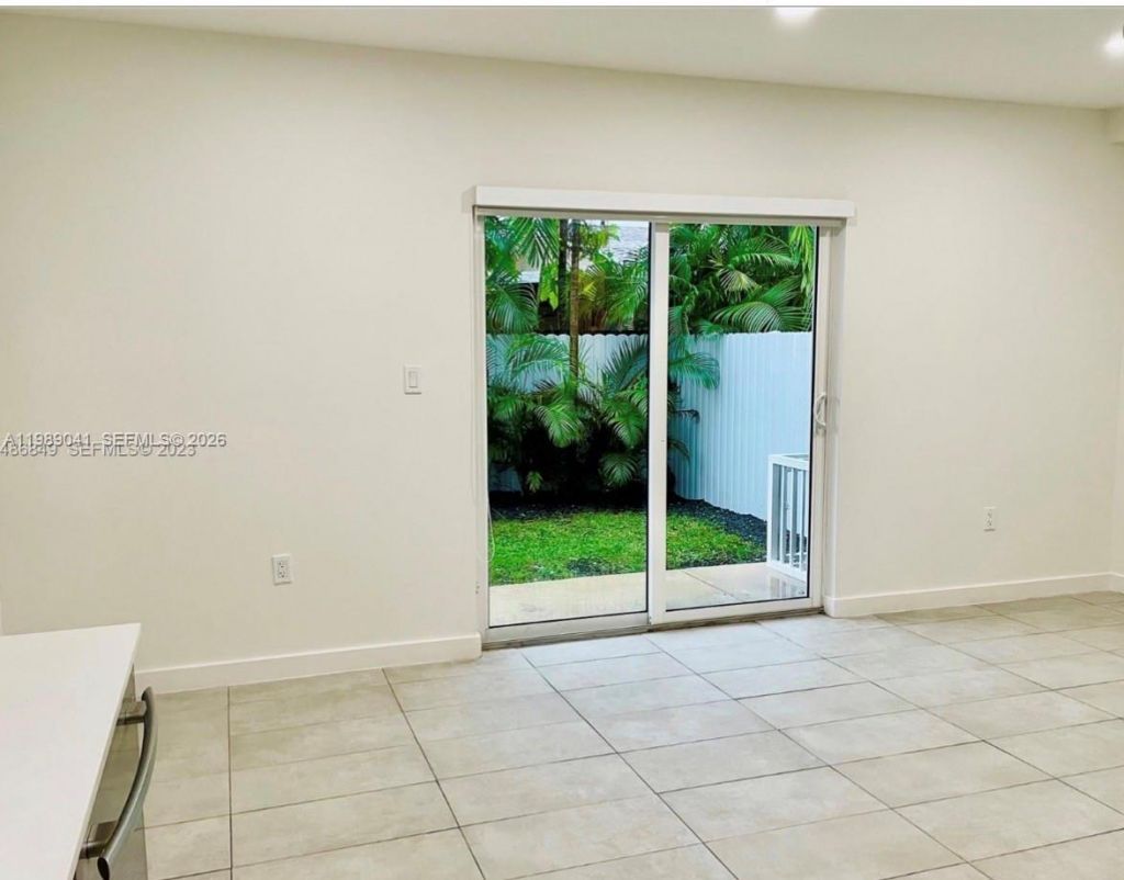 315 NW 34th Ave, Unit 315, Miami, FL 33125 Photo