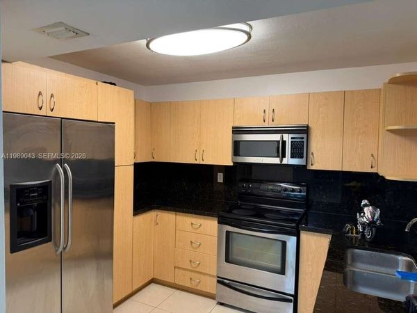2750 NE 183rd St, Unit 1201, Aventura, FL 33160